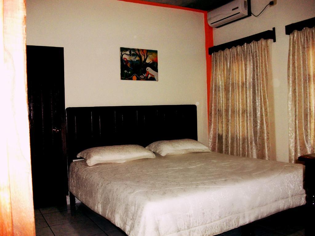 Hotel & Hostal Yaxkin Copán Pokój zdjęcie