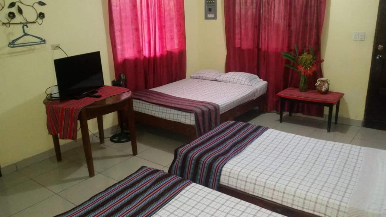 Hotel & Hostal Yaxkin Copán Zewnętrze zdjęcie