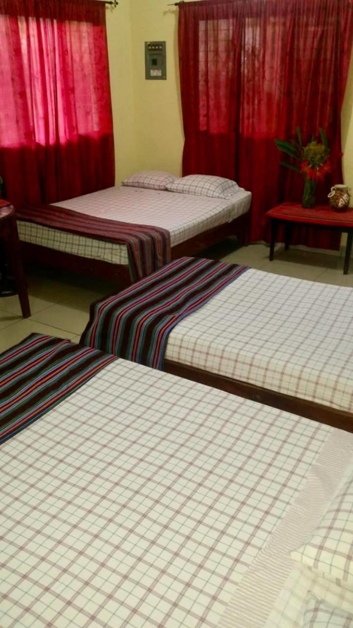 Hotel & Hostal Yaxkin Copán Zewnętrze zdjęcie